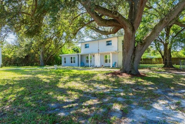 301 20th Avenue SW, Vero Beach, FL 32962