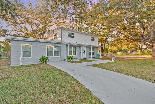 301 20th Avenue SW, Vero Beach, FL 32962