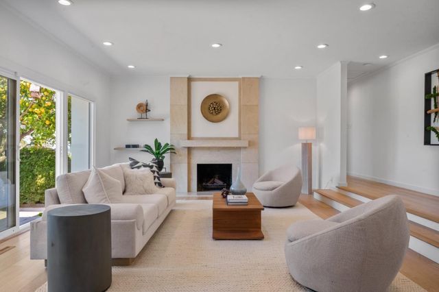 2550 Hayward Drive, Burlingame, CA 94010