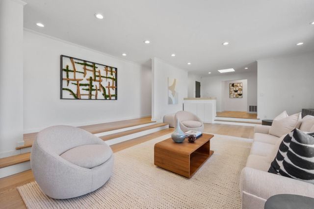 2550 Hayward Drive, Burlingame, CA 94010