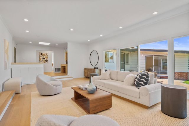 2550 Hayward Drive, Burlingame, CA 94010