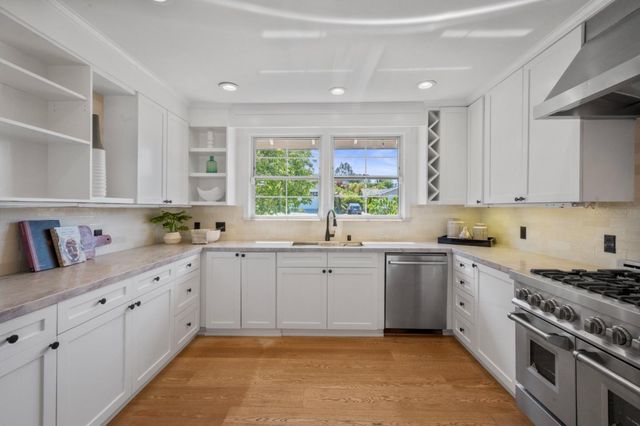 2550 Hayward Drive, Burlingame, CA 94010