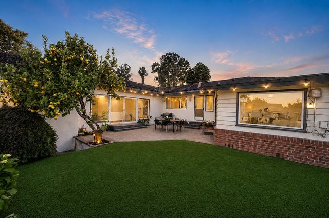 2550 Hayward Drive, Burlingame, CA 94010