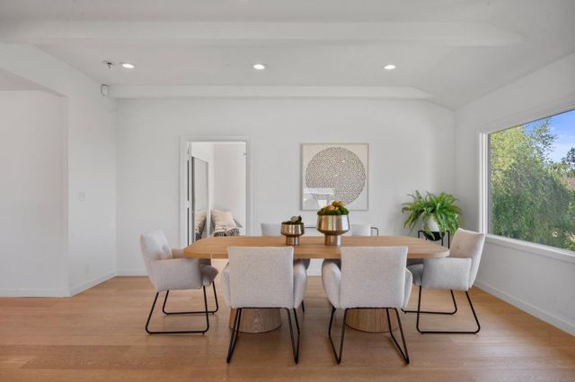 2550 Hayward Drive, Burlingame, CA 94010
