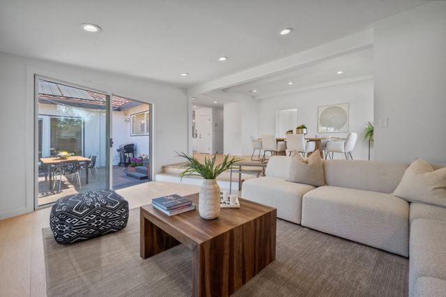 2550 Hayward Drive, Burlingame, CA 94010