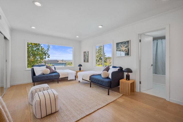 2550 Hayward Drive, Burlingame, CA 94010