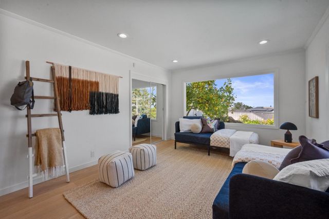 2550 Hayward Drive, Burlingame, CA 94010