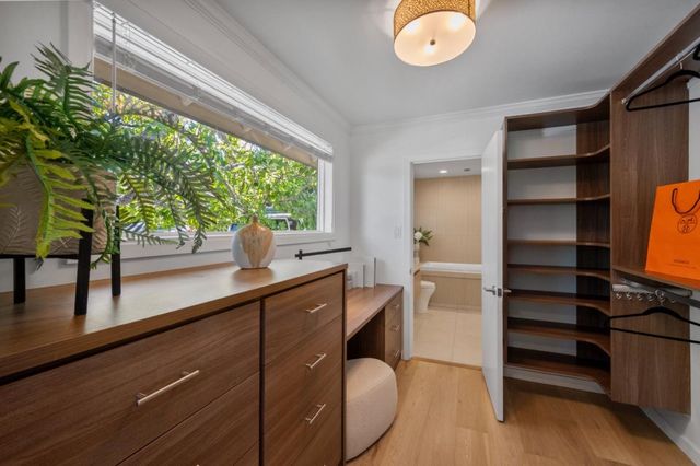 2550 Hayward Drive, Burlingame, CA 94010