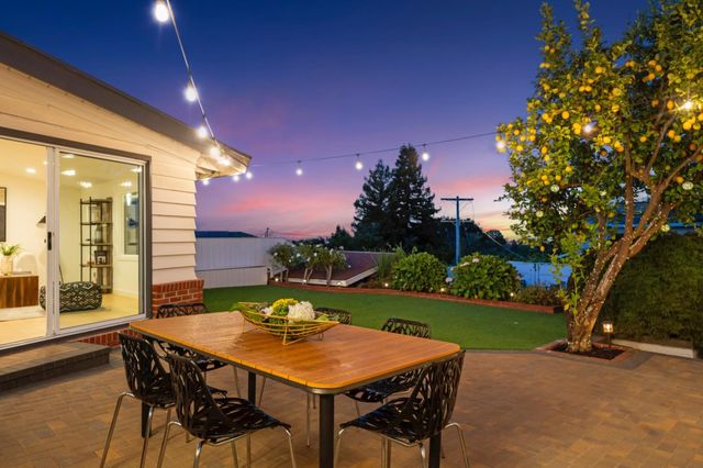 2550 Hayward Drive, Burlingame, CA 94010