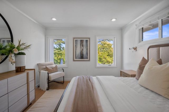 2550 Hayward Drive, Burlingame, CA 94010