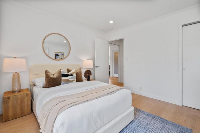 2550 Hayward Drive, Burlingame, CA 94010