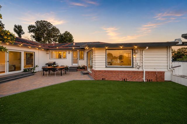 2550 Hayward Drive, Burlingame, CA 94010