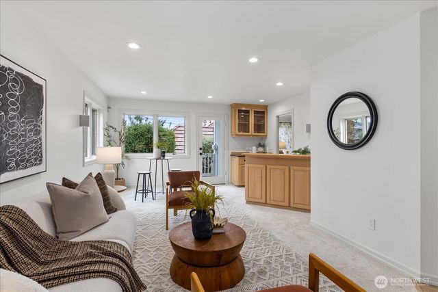 608 Magnolia Lane, Edmonds, WA 98020