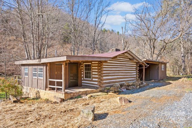 849 S Ammons Branch Road, Marshall, NC 28753