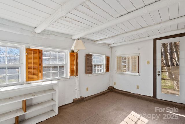 849 S Ammons Branch Road, Marshall, NC 28753