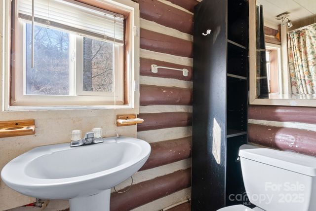 849 S Ammons Branch Road, Marshall, NC 28753