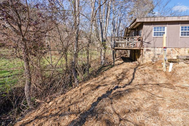 849 S Ammons Branch Road, Marshall, NC 28753