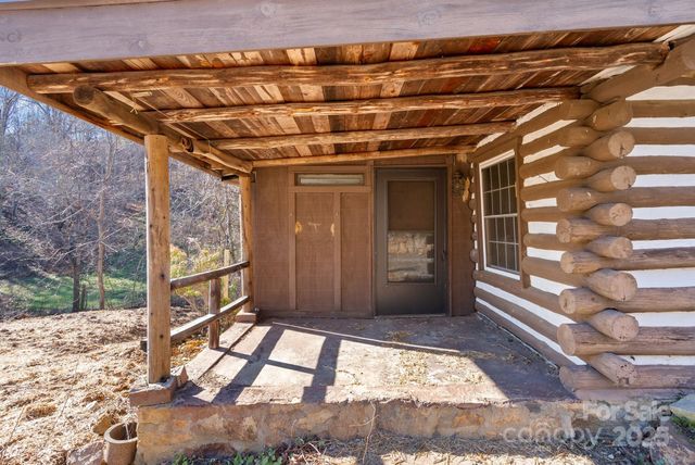 849 S Ammons Branch Road, Marshall, NC 28753