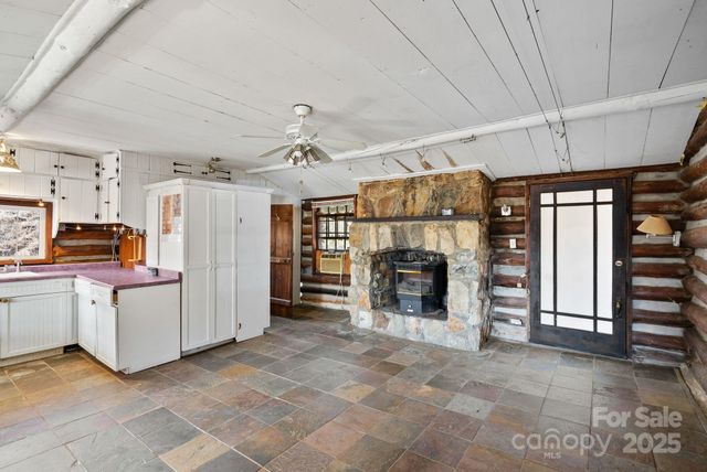 849 S Ammons Branch Road, Marshall, NC 28753