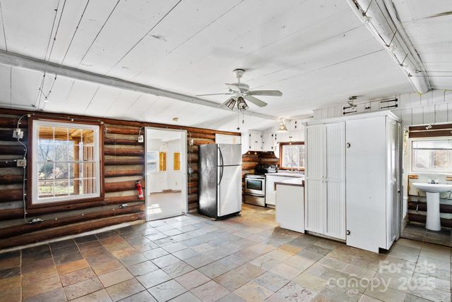 849 S Ammons Branch Road, Marshall, NC 28753