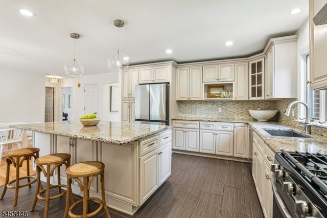 650 Ridgewood Rd, Maplewood Twp., NJ 07040