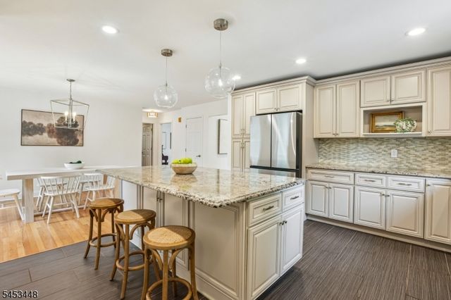 650 Ridgewood Rd, Maplewood Twp., NJ 07040