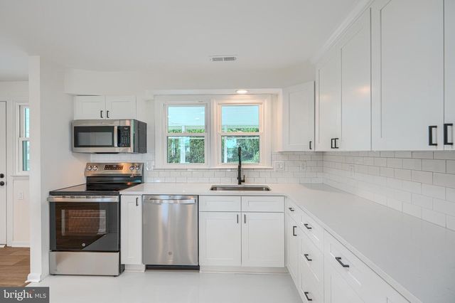 2108 EASTRIDGE RD, Lutherville Timonium, MD 21093