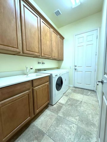 80880 Avenida Santa Regina, Indio, CA 92203