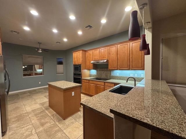 80880 Avenida Santa Regina, Indio, CA 92203