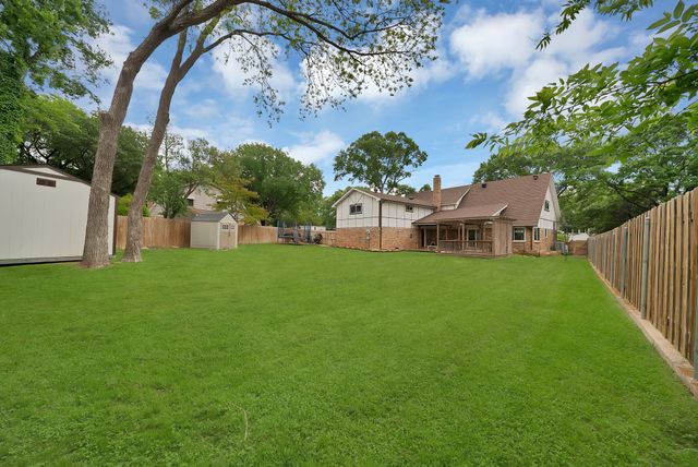 4025 Diamond Loch W, North Richland Hills, TX 76180