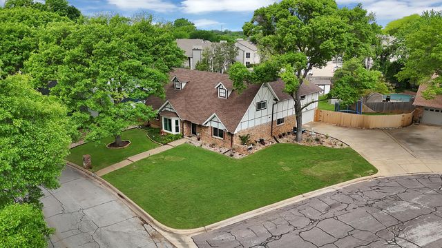 4025 Diamond Loch W, North Richland Hills, TX 76180