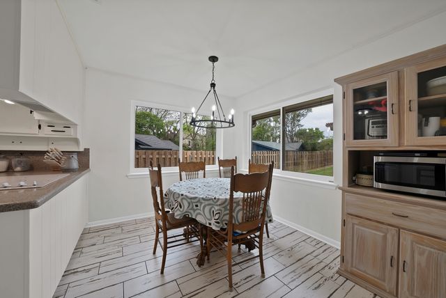 4025 Diamond Loch W, North Richland Hills, TX 76180