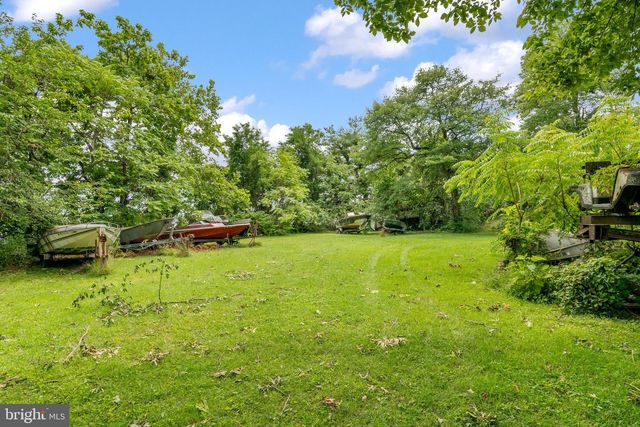 8555 KIM MARIE CT, Pasadena, MD 21122