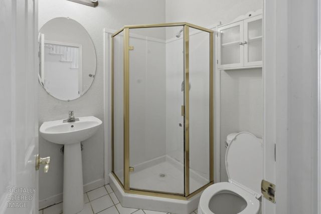 8215 E Emerson Ct, Stockton, CA 95212