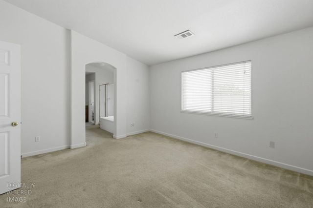 8215 E Emerson Ct, Stockton, CA 95212