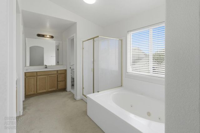 8215 E Emerson Ct, Stockton, CA 95212