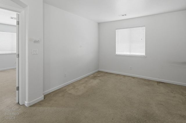 8215 E Emerson Ct, Stockton, CA 95212