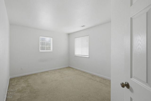 8215 E Emerson Ct, Stockton, CA 95212