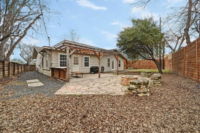 1005 Daphne CT, Austin, TX 78704