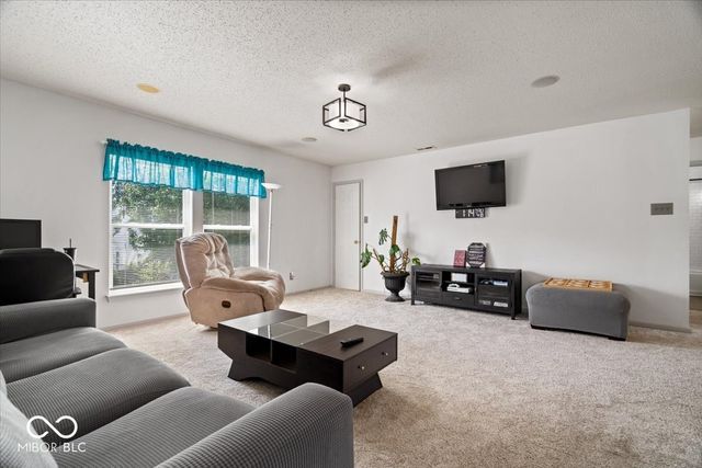 12667 Courage Crossing, Fishers, IN 46037