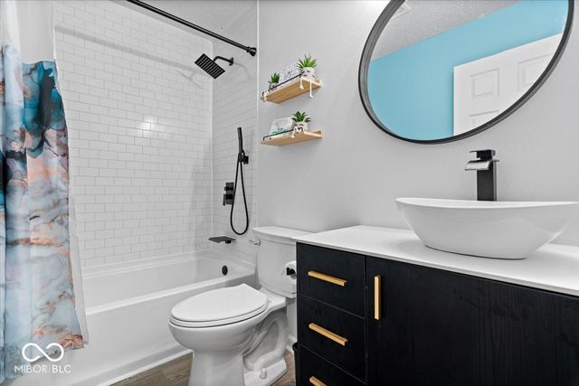 12667 Courage Crossing, Fishers, IN 46037