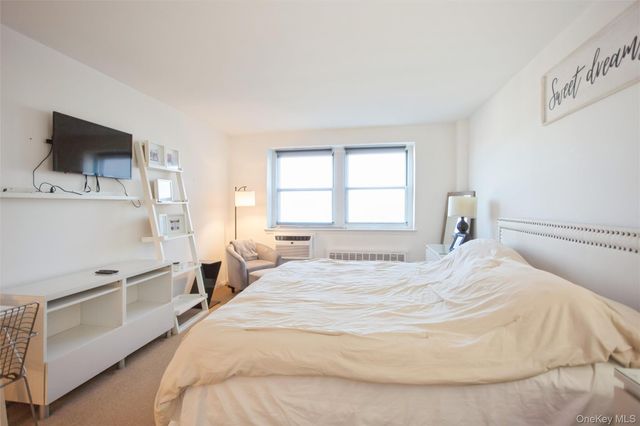 711 Shore Road 2C, Long Beach, NY 11561