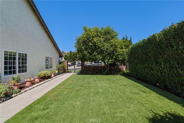 11496 Twin Hills, Porter Ranch, CA 91326