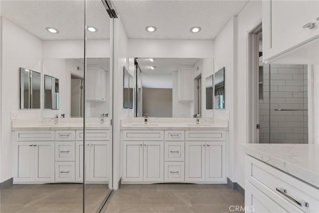 11496 Twin Hills, Porter Ranch, CA 91326