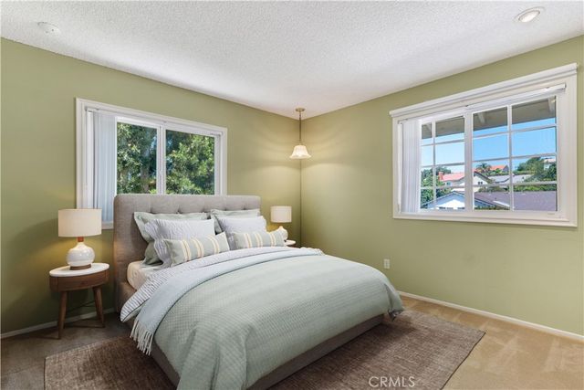 11496 Twin Hills, Porter Ranch, CA 91326