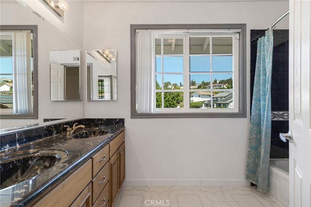 11496 Twin Hills, Porter Ranch, CA 91326