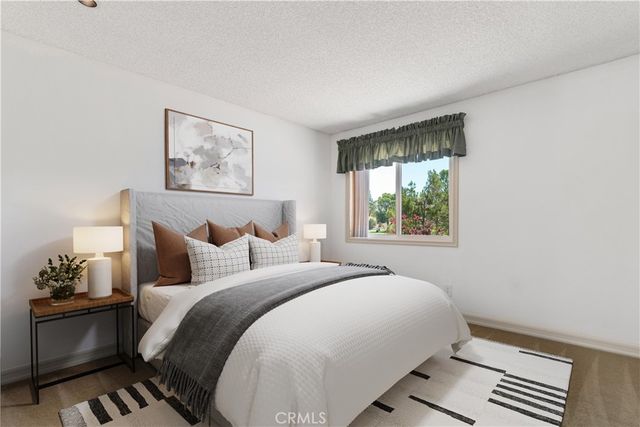 11496 Twin Hills, Porter Ranch, CA 91326