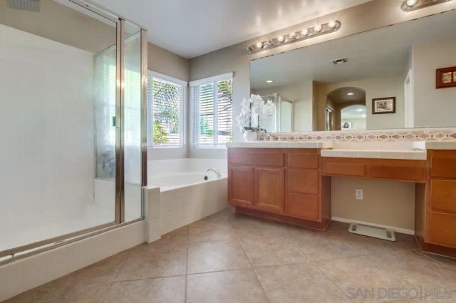 710 Casita Ln, San Marcos, CA 92069