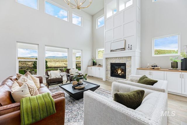 13544 N Ruffed Grouse Way, Boise, ID 83714