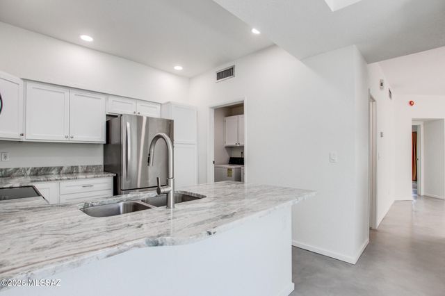 3151 N Tamarisk Lane, Tucson, AZ 85712